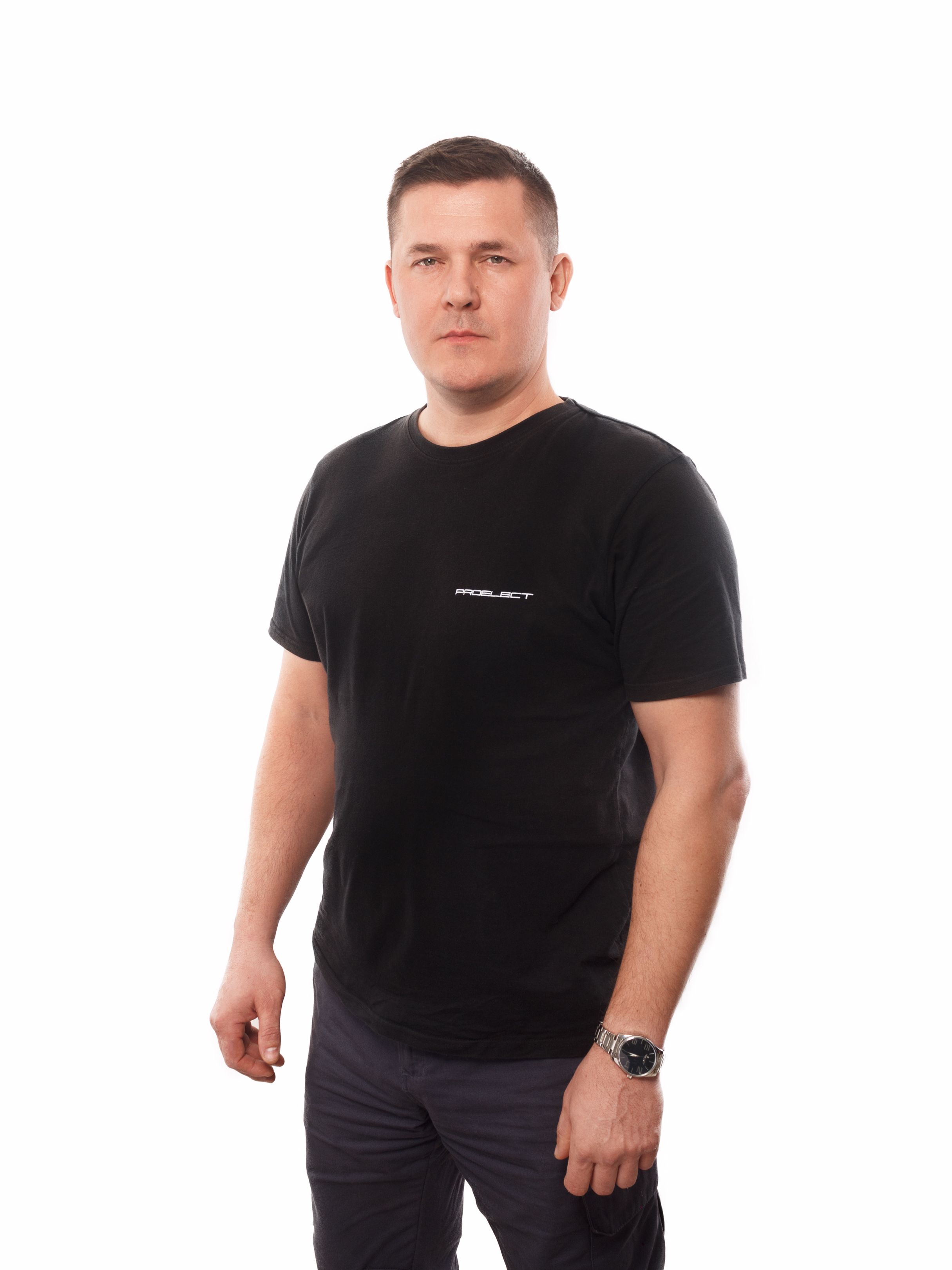 Инженер компании Proelect